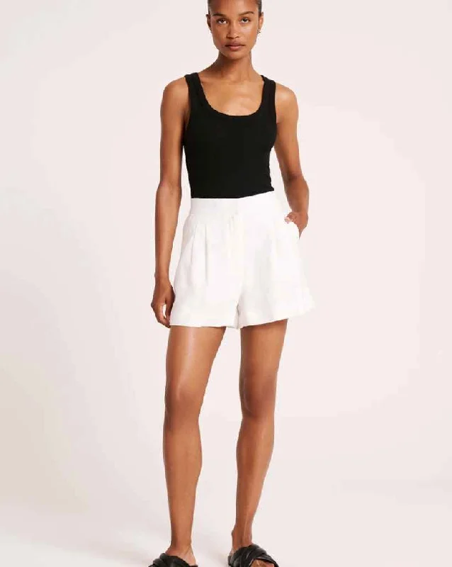 Thilda Tailored Short