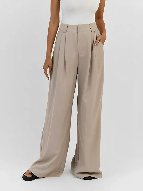 BerryBetty - Fair Play Pleat Wide Leg Pants